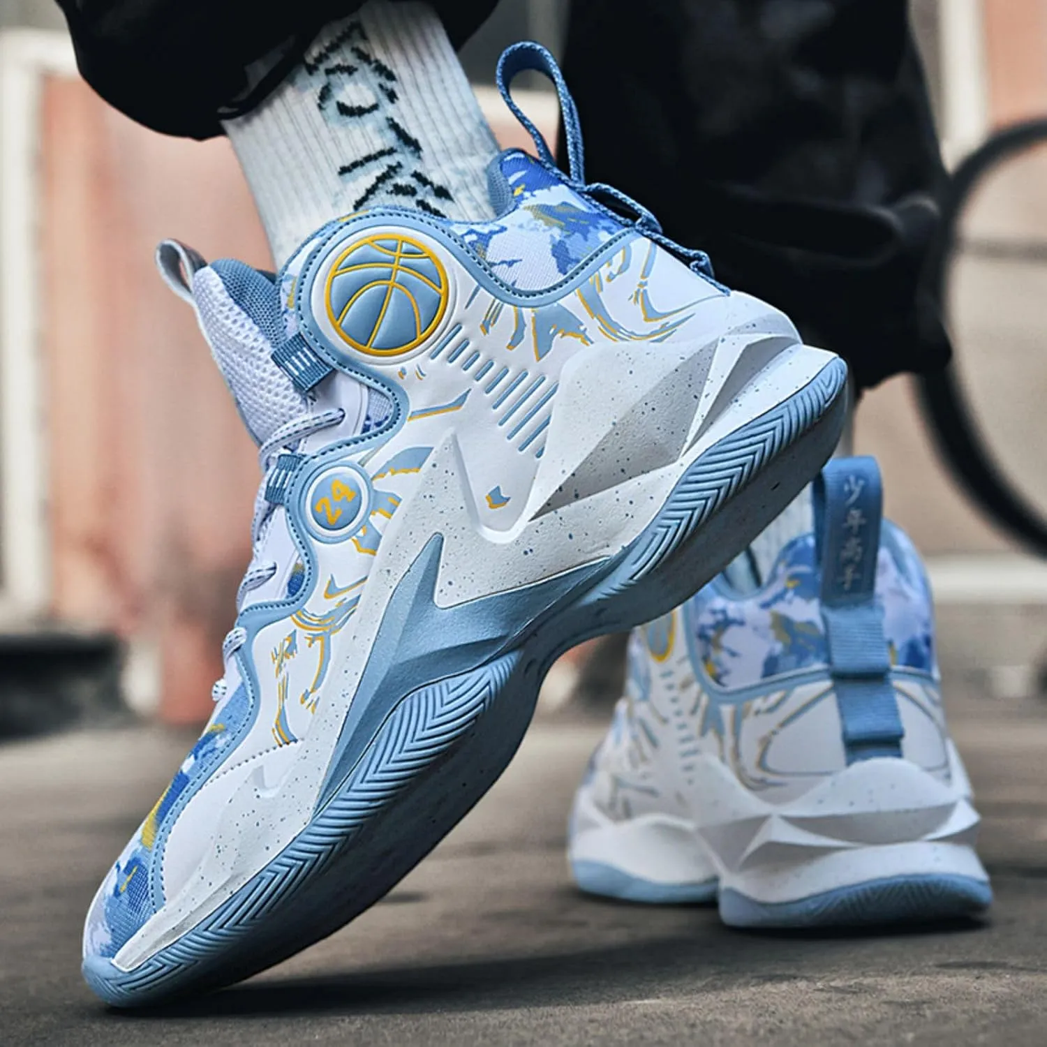 Anti Slip and wear-Resistant Basketball Shoes