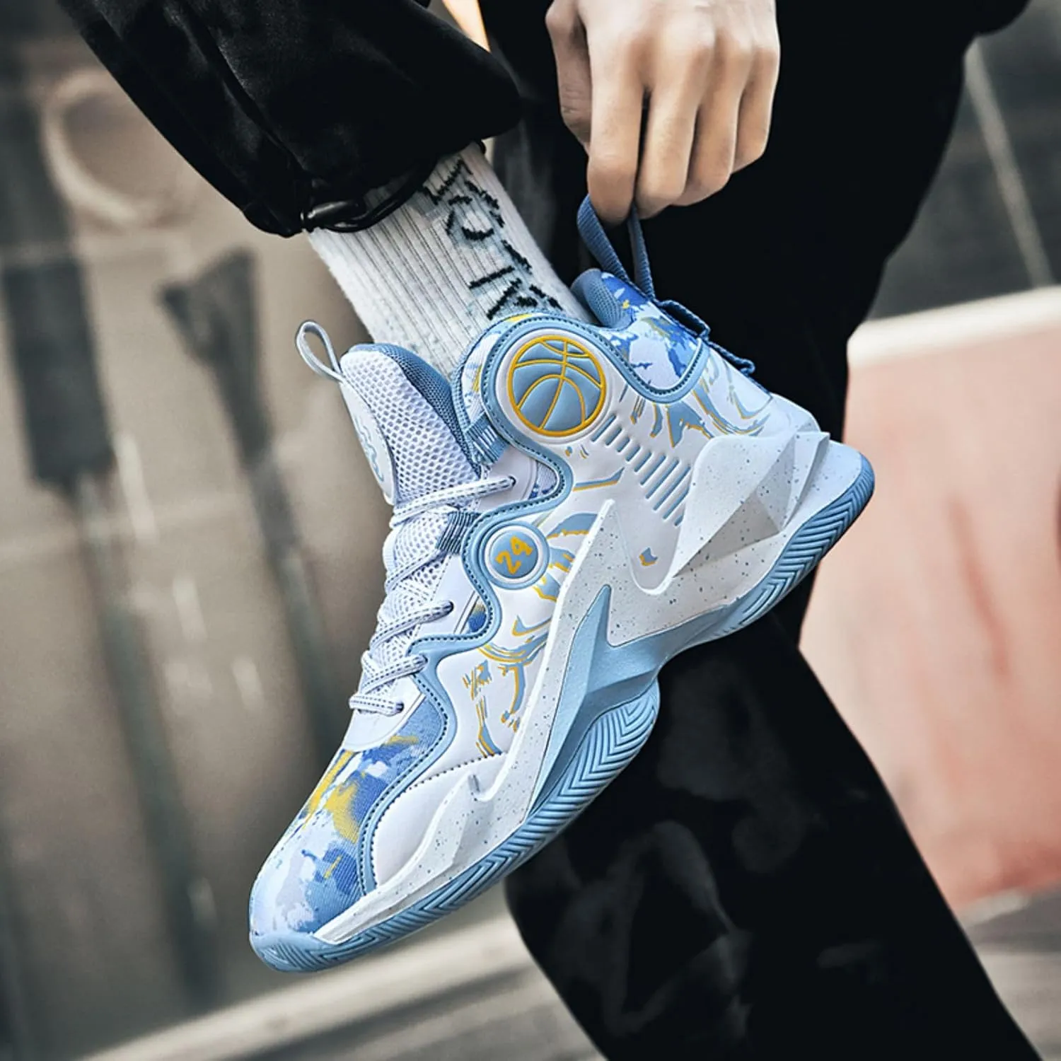 Anti Slip and wear-Resistant Basketball Shoes