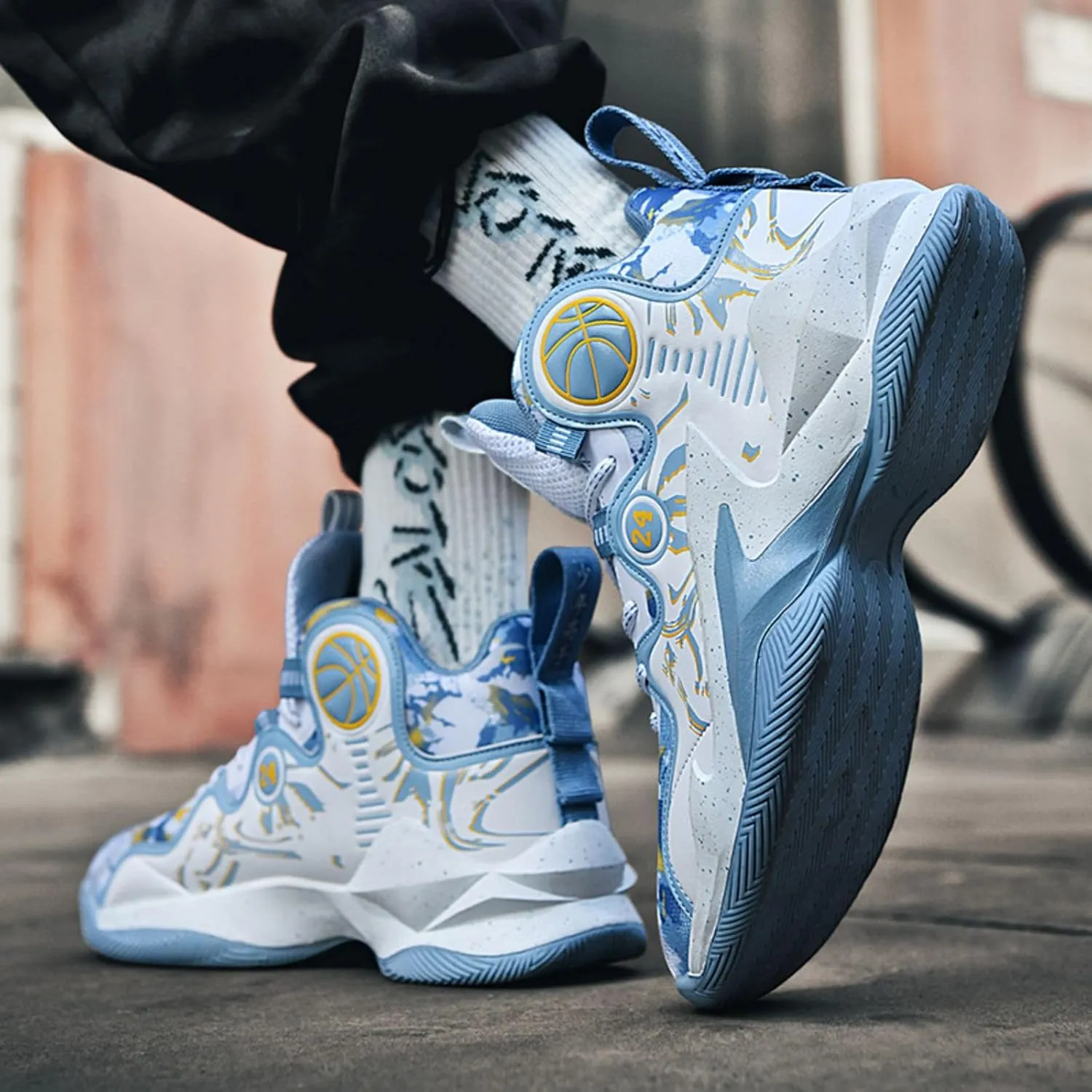 Anti Slip and wear-Resistant Basketball Shoes