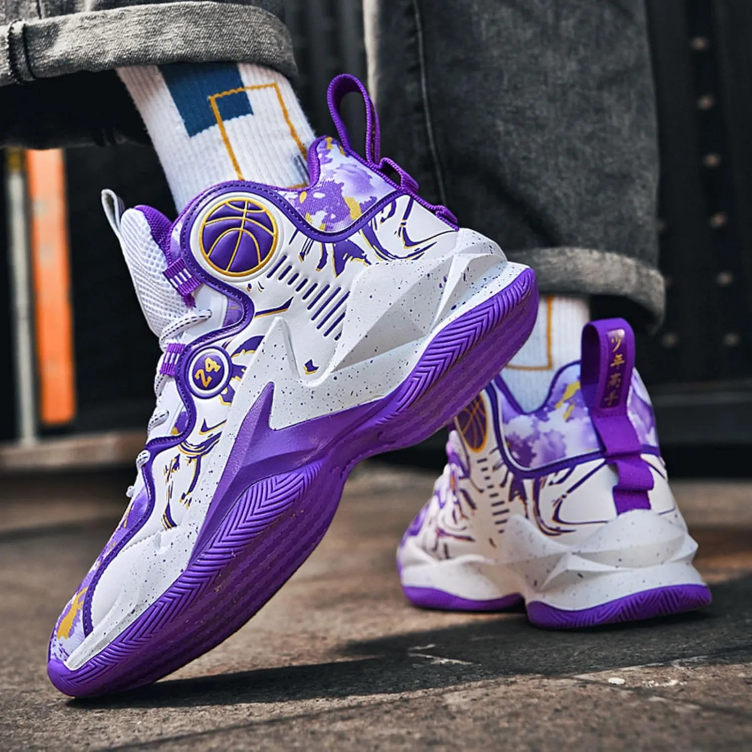 Anti Slip and wear-Resistant Basketball Shoes