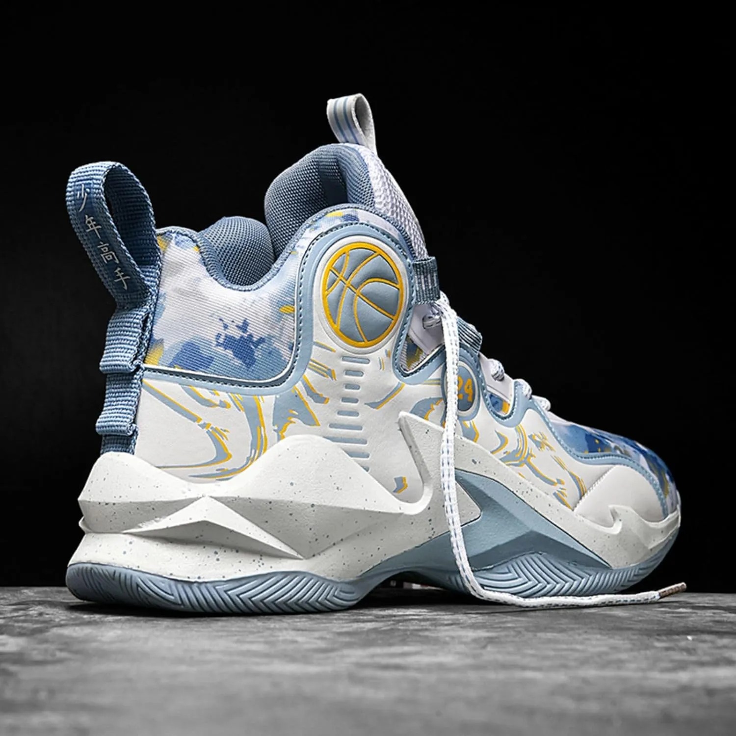 Anti Slip and wear-Resistant Basketball Shoes