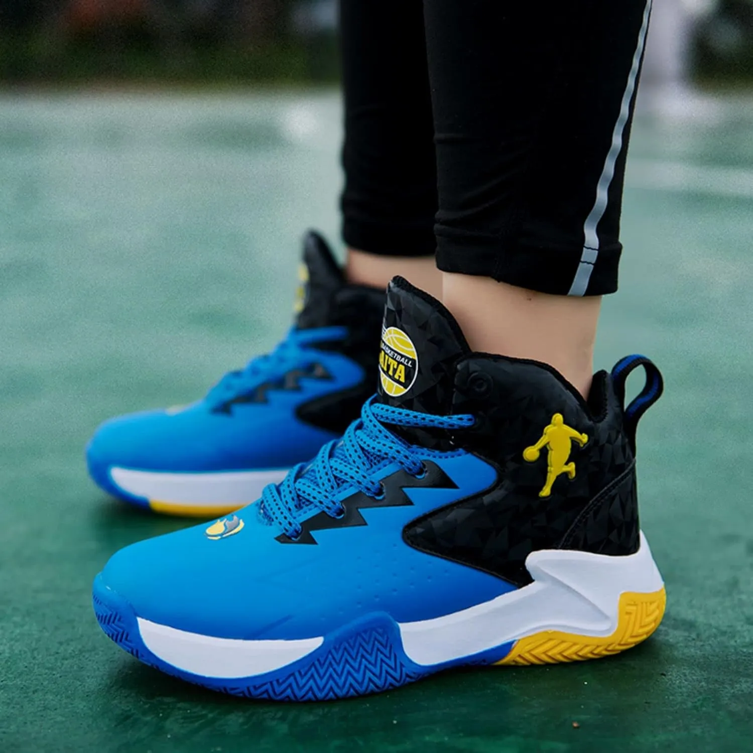 Anti Slip and wear-Resistant Sports Children's Basketball Shoes