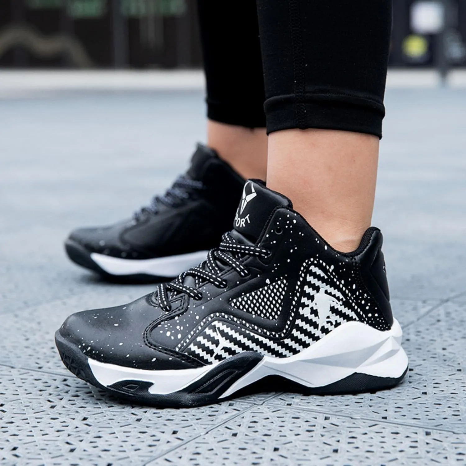 Anti Slip and wear-Resistant Sports Children's Basketball Shoes