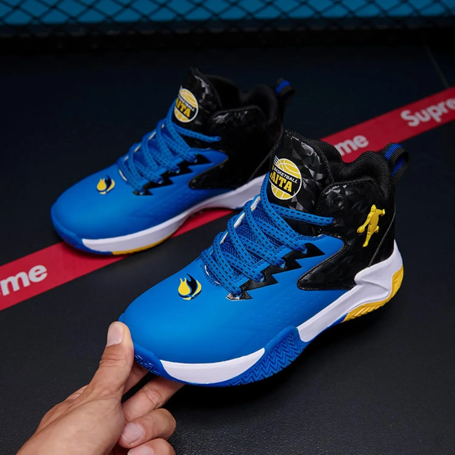 Anti Slip and wear-Resistant Sports Children's Basketball Shoes