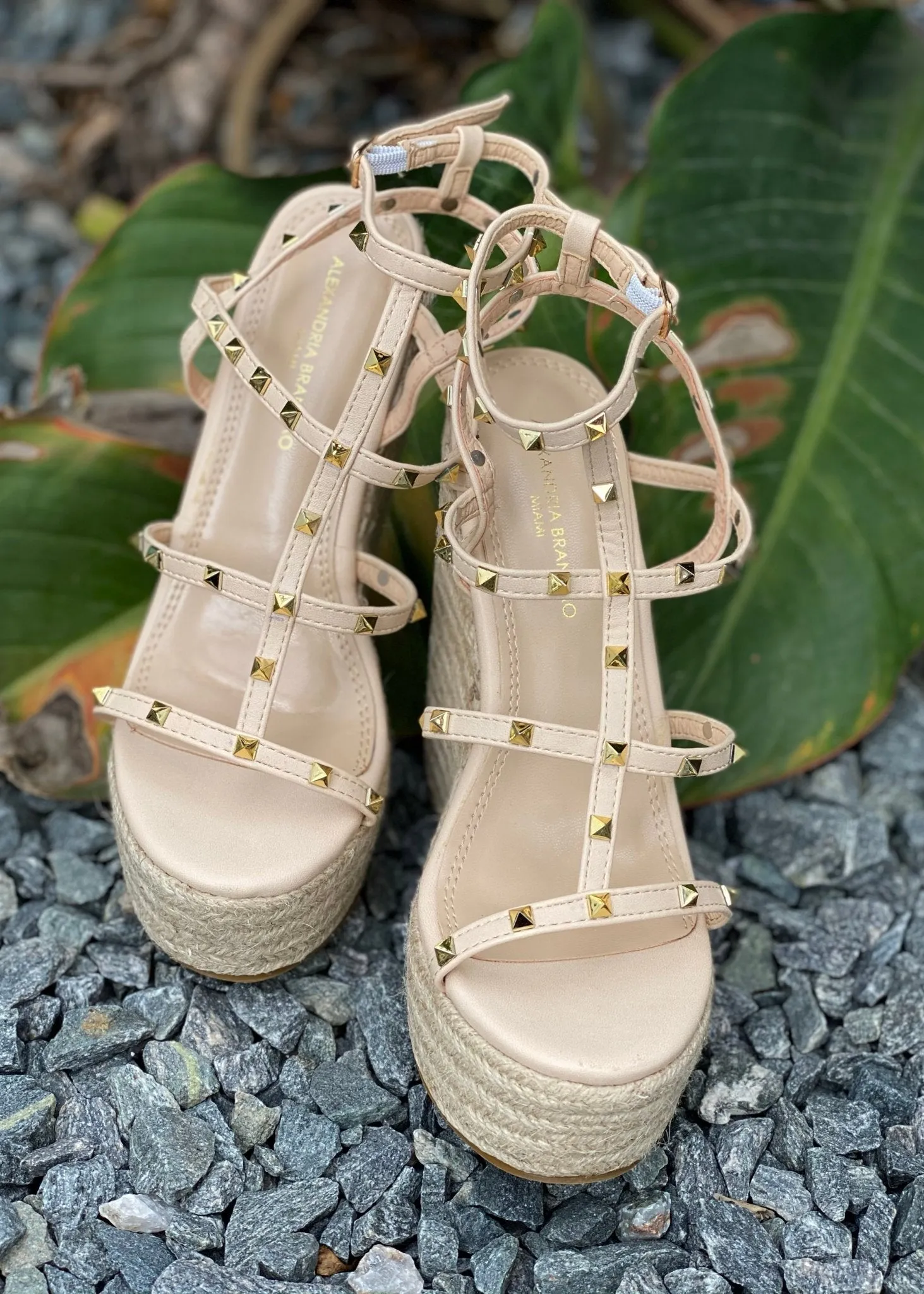 Astrid Nude Wedge with gold studs
