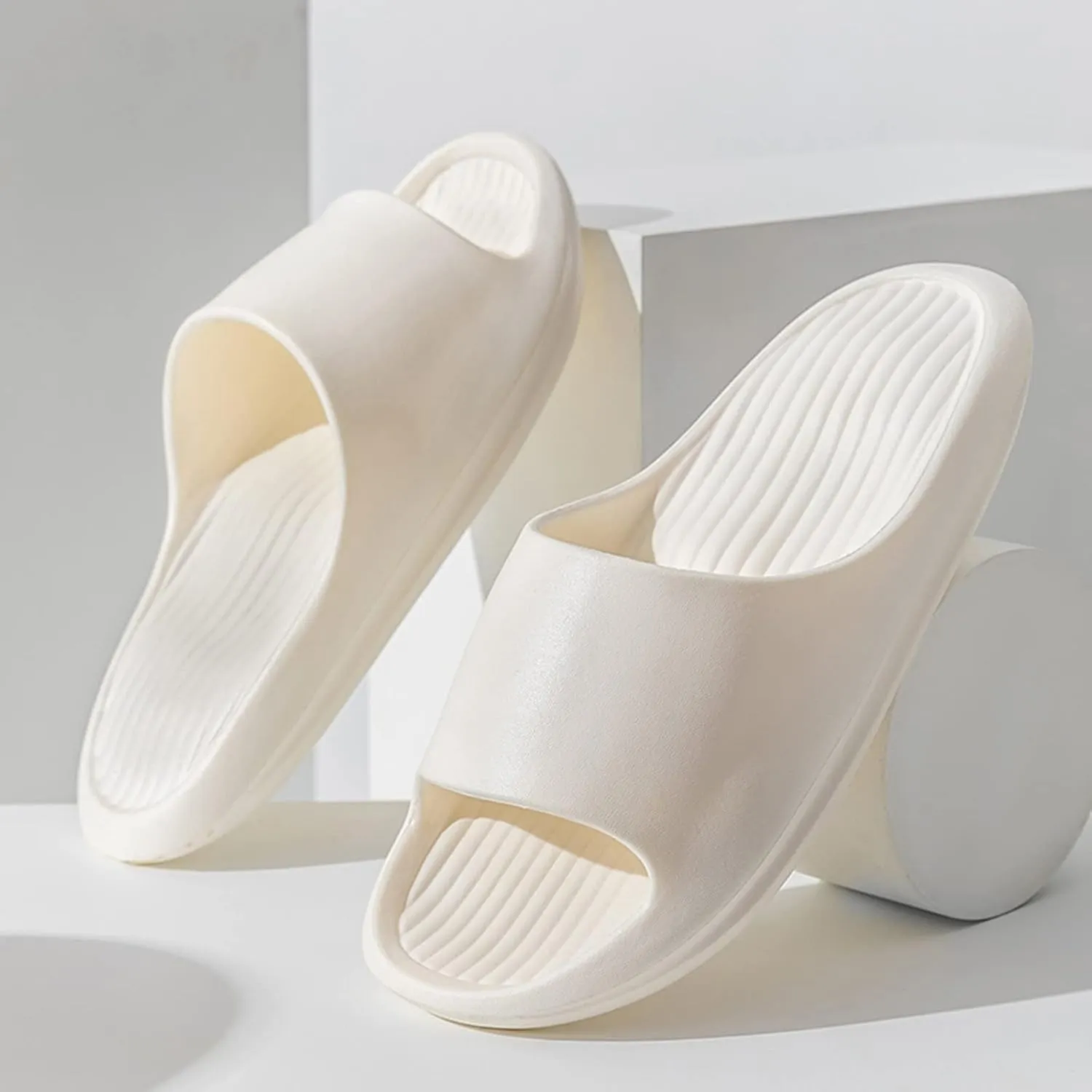 Bathroom Slippers Men Shower Shoes Women Mens Slides Womens Slides Gym Drainage Hole Lightweight Slippers