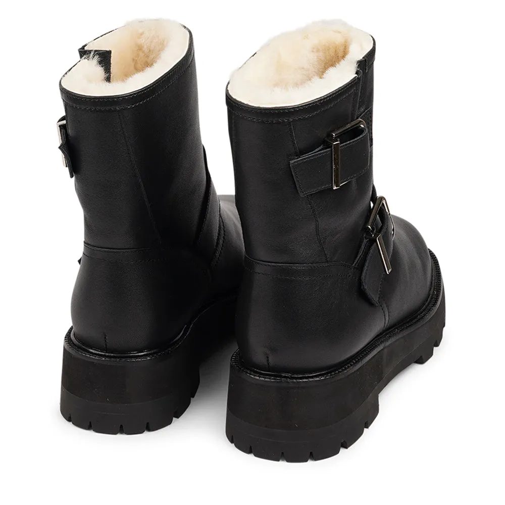 Dinara - Cool and Warm Shearling boot