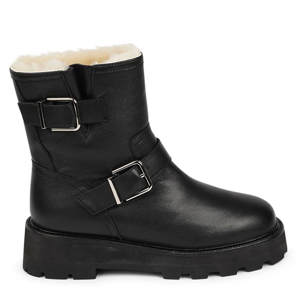 Dinara - Cool and Warm Shearling boot