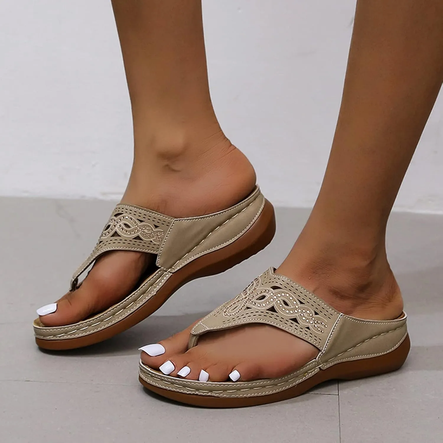Eduavar Orthopedic Sandals for Women, Sandals Women Retro Breathable Hollow Out Flip Flops Summer Beach Sandals Slippers