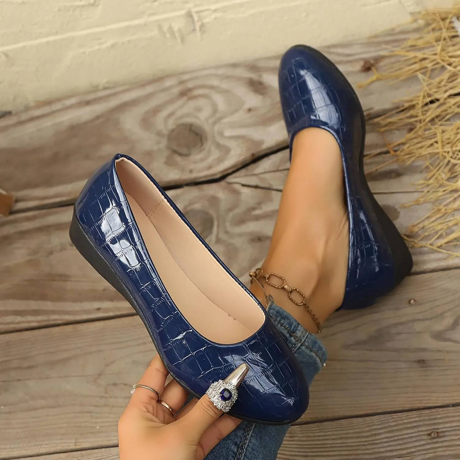 Flats for Women Soft Ballet Shoes Comfortable PU Leather Dressy Flat Shoes Round Toe Slip on Walking, Driving, Work