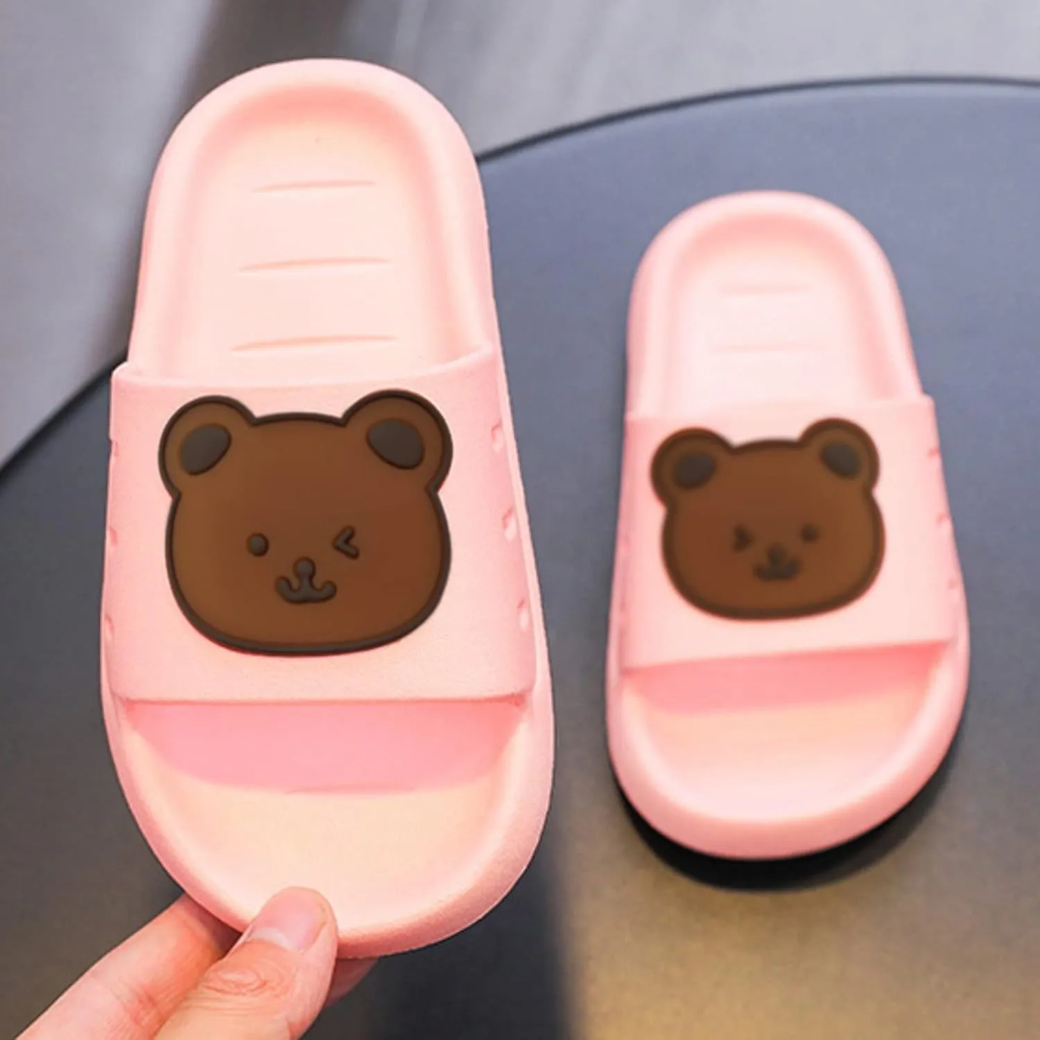 Kids Cloud Slides Non-Slip Pillow Sandals for Boys Girls Quick Drying Bathroom Shower Slippers Sandals Summer Beach Pool Slippers Thick Sole House Casual EVA Anti-Slip Indoor Outdoor Summer Shoes