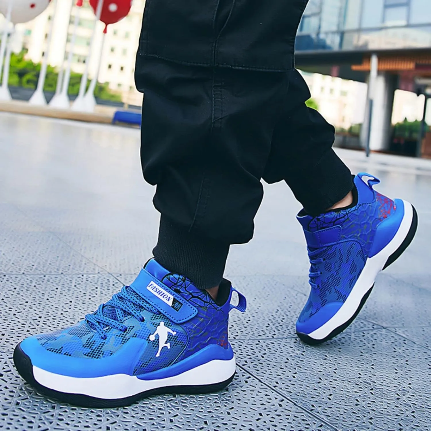 New Anti Slip and wear-Resistant Sports Basketball Shoes for Children