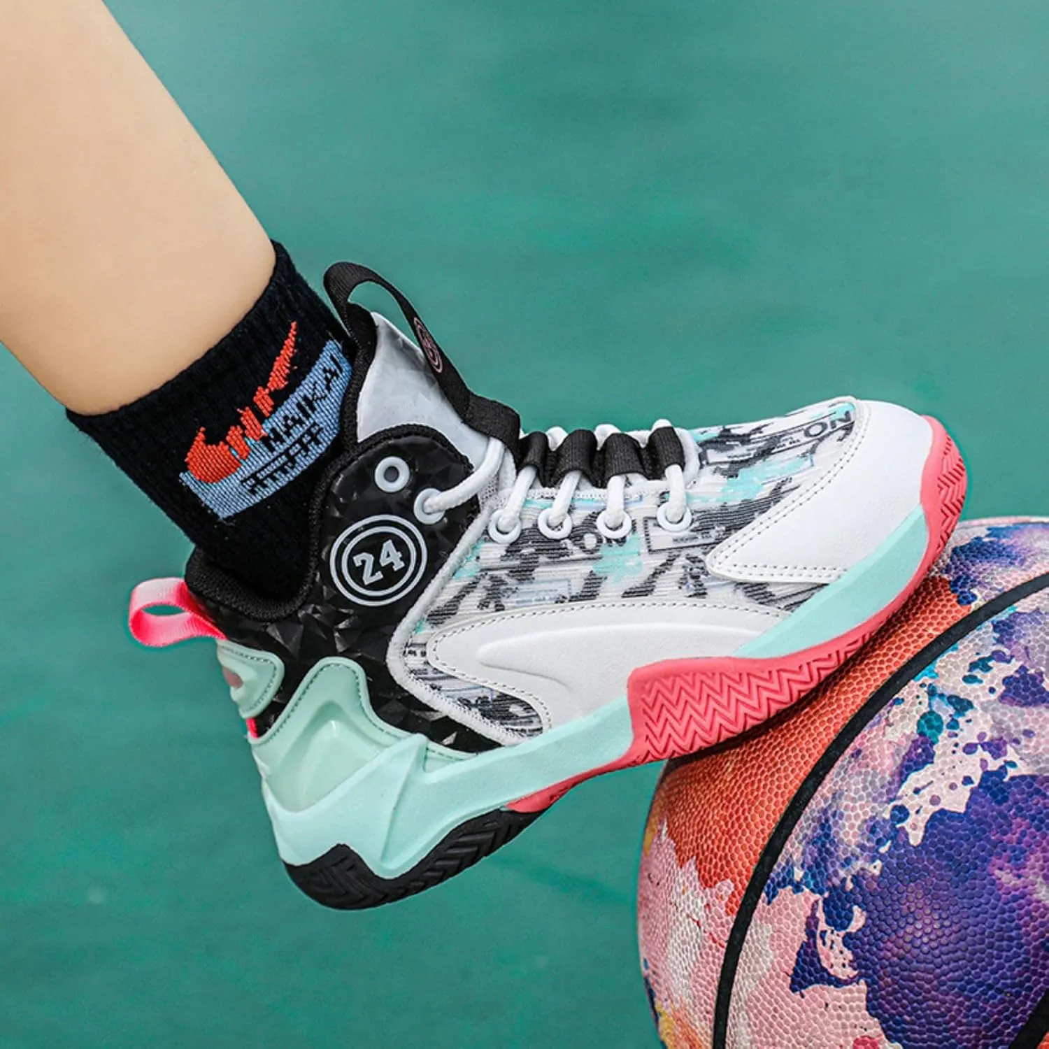 New Anti Slip and wear-Resistant Sports Basketball Shoes for Children