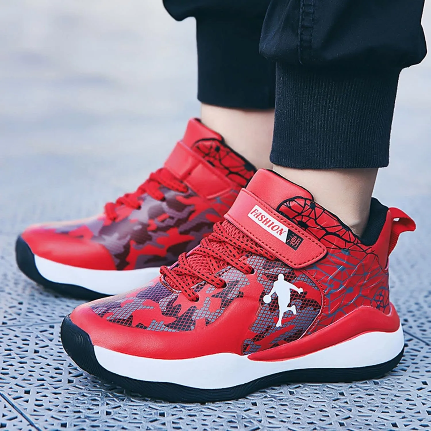 New Anti Slip and wear-Resistant Sports Basketball Shoes for Children