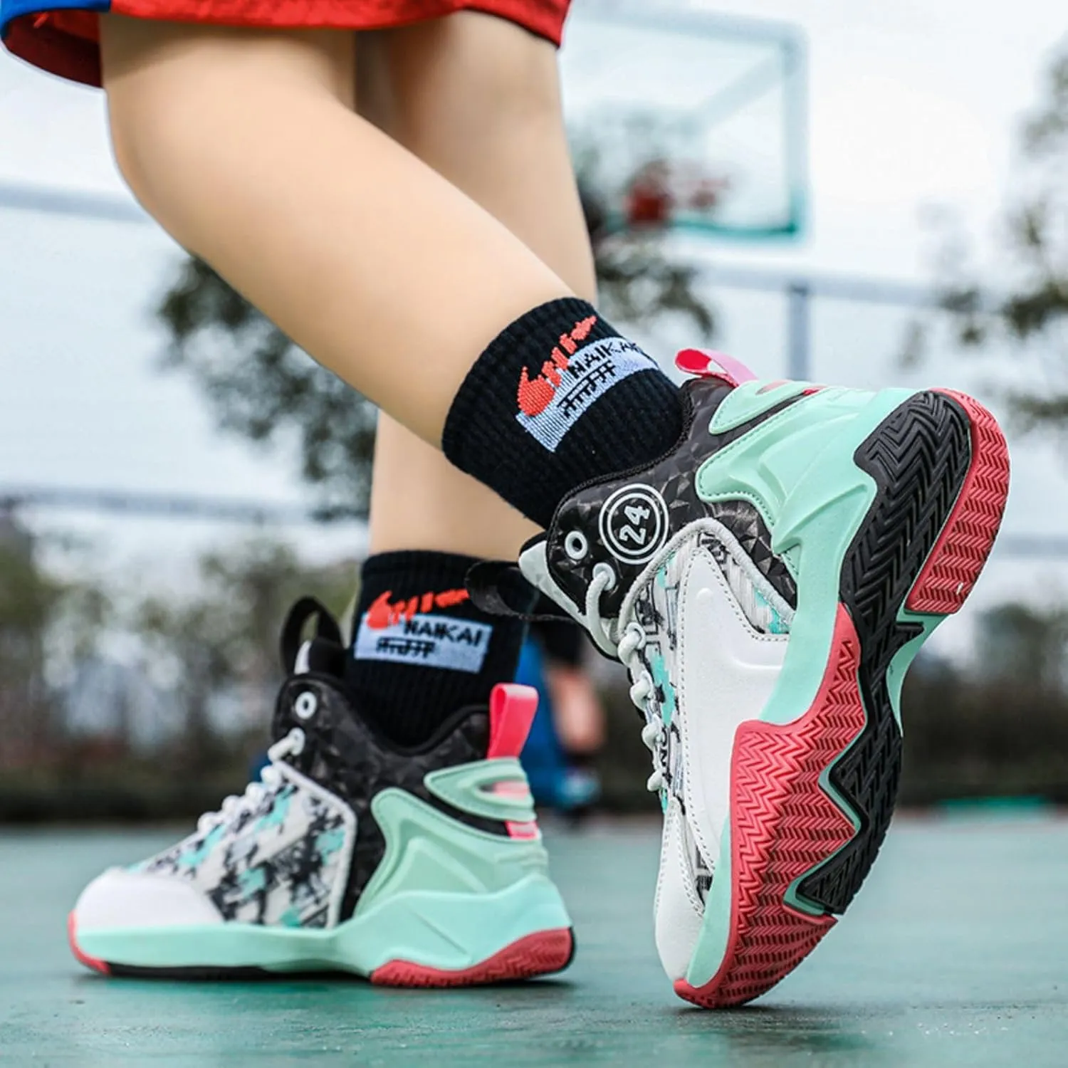 New Anti Slip and wear-Resistant Sports Basketball Shoes for Children