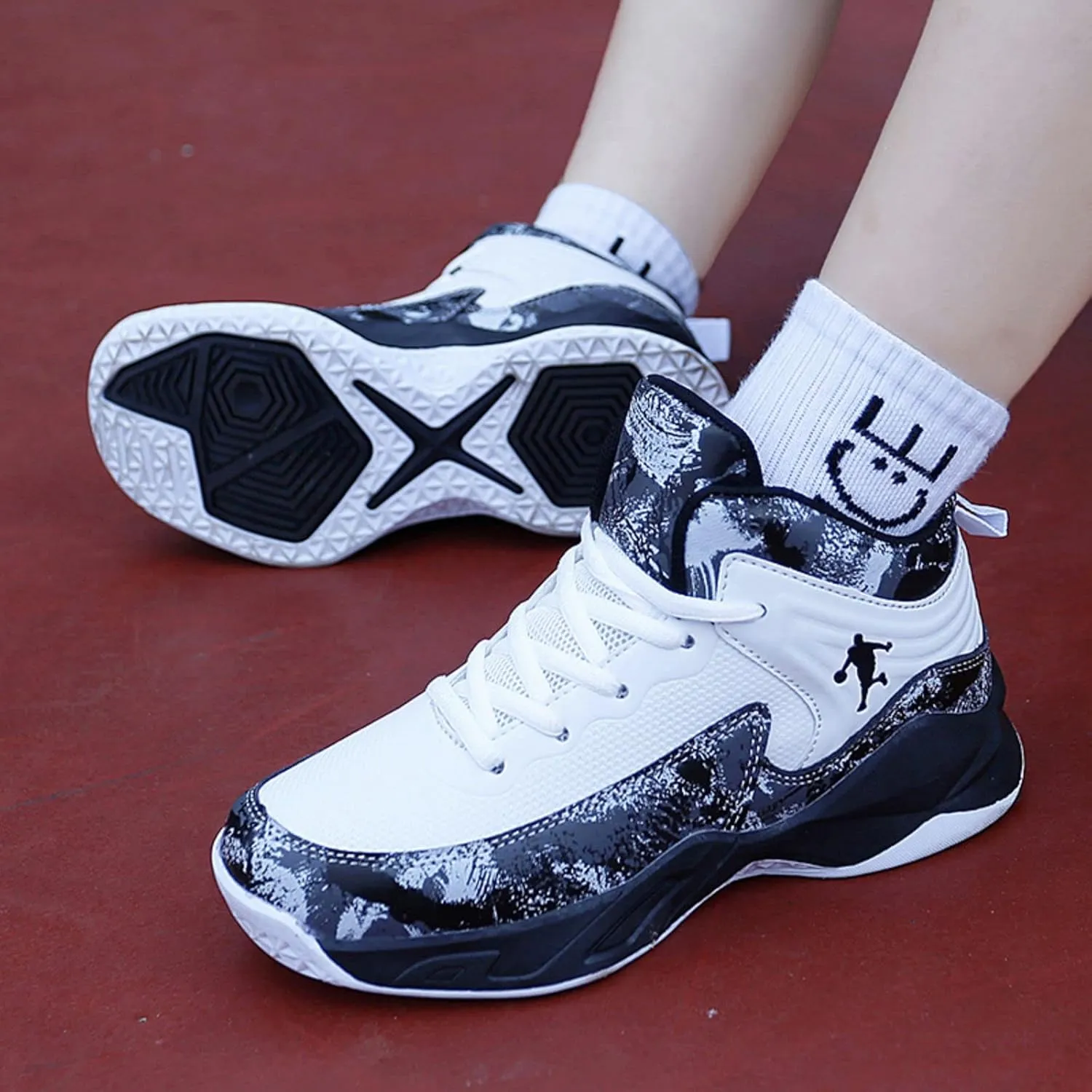 New Anti Slip and wear-Resistant Sports Basketball Shoes for Children