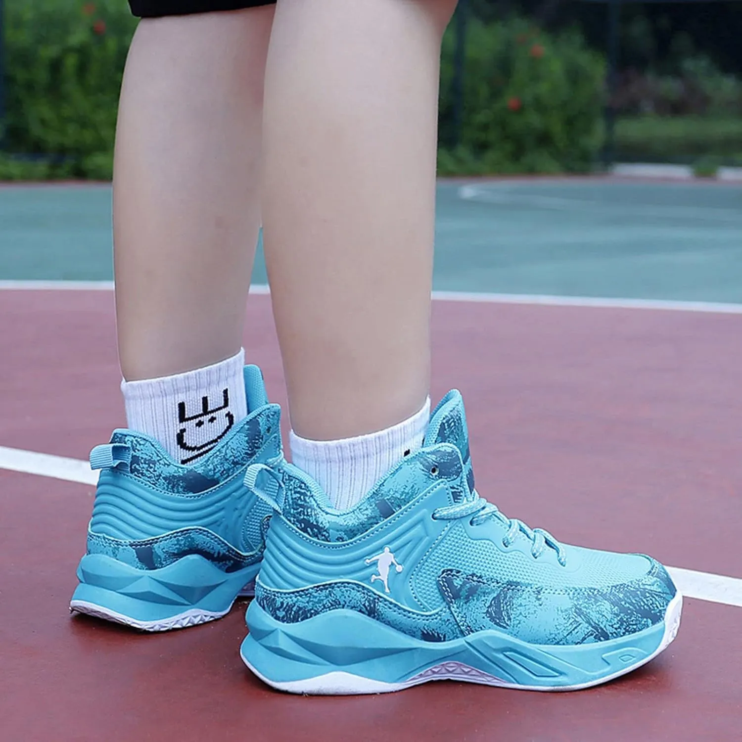 New Anti Slip and wear-Resistant Sports Basketball Shoes for Children
