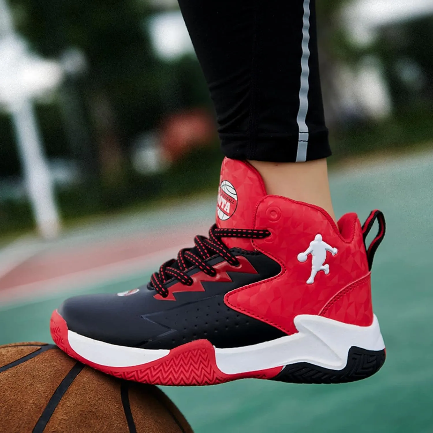 New Anti Slip and wear-Resistant Sports Basketball Shoes for Children