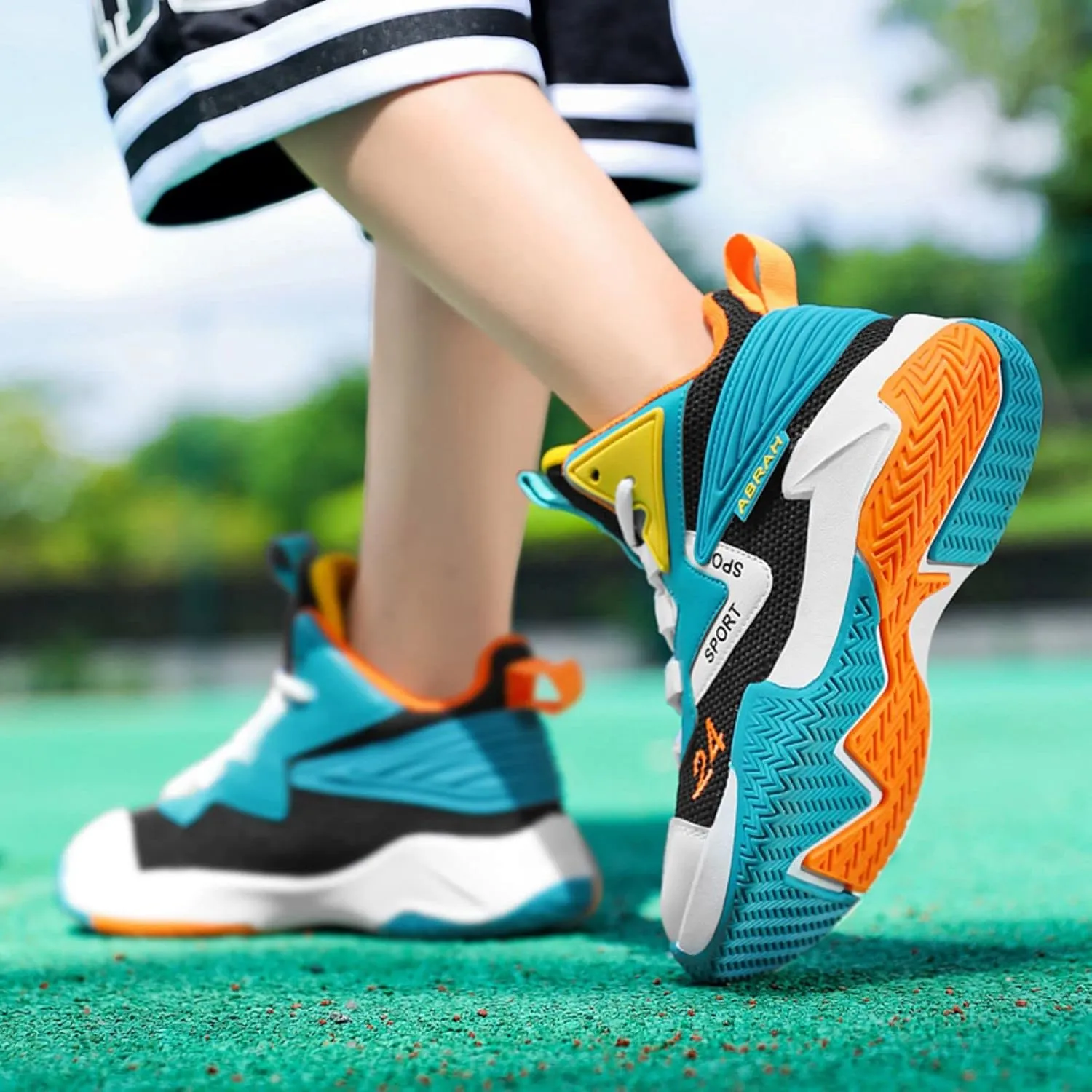 New Anti Slip and wear-Resistant Sports Basketball Shoes