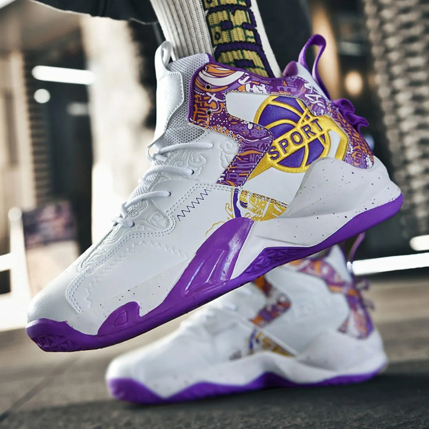New Anti Slip Fashion high top Basketball Shoes