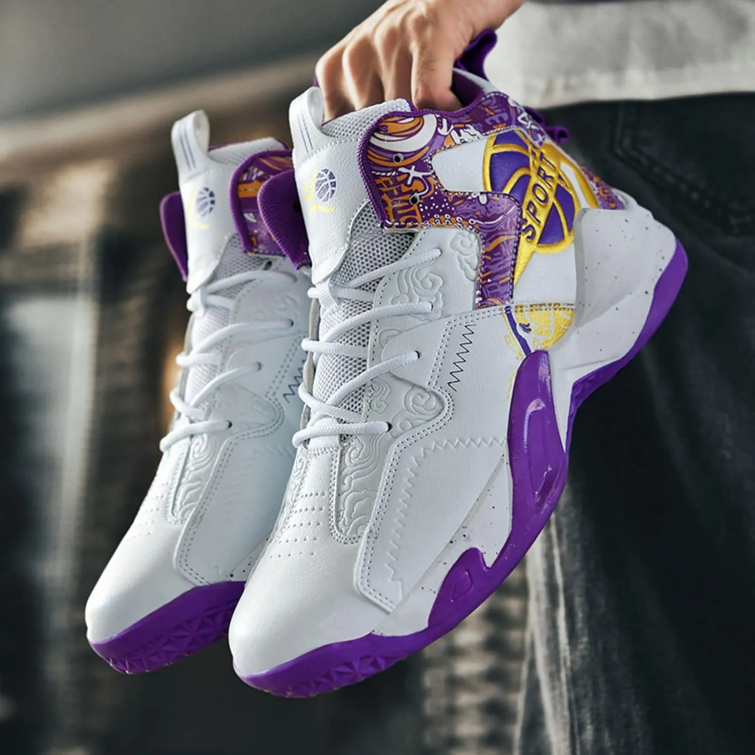 New Anti Slip Fashion high top Basketball Shoes