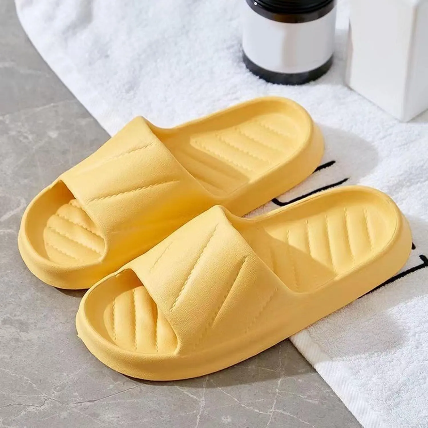 Pillow Slippers for Women Non Slip Pool Beach Bathroom Travel Slippers Beach Sandals Women's Fashion Slipper