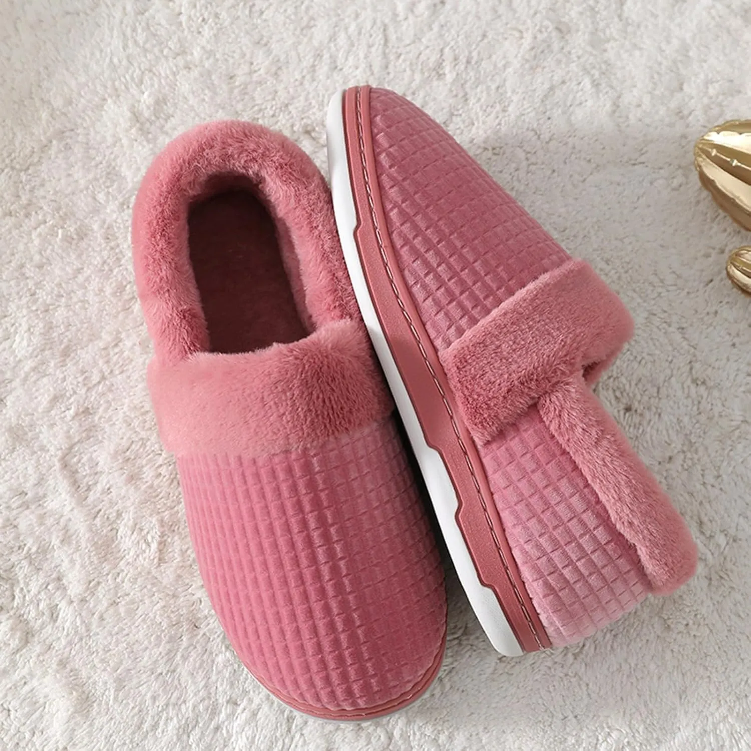 SBGMoSJ Womens Slip On Wide Width Indoor/Outdoor House Slippers Mens House Shoes Fuzzy Slippers for Women Indoor and Outdoor Fuzzy Slippers for Women Indoor Cute Christmas Mugs Gifts for Him 2023