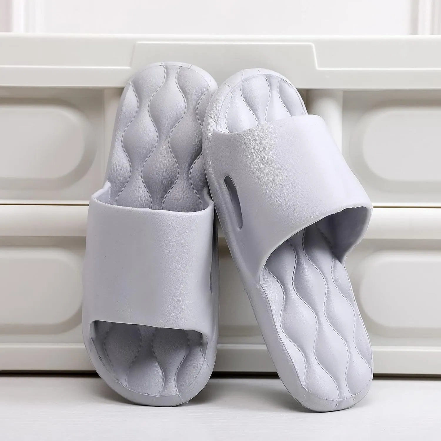 Shower Slippers for Men Indoor Slippers for Men Shower Bathroom Sandals Pillow Women and Womens Shoes Bathroom House and Pool Sandals Flip Flops Women