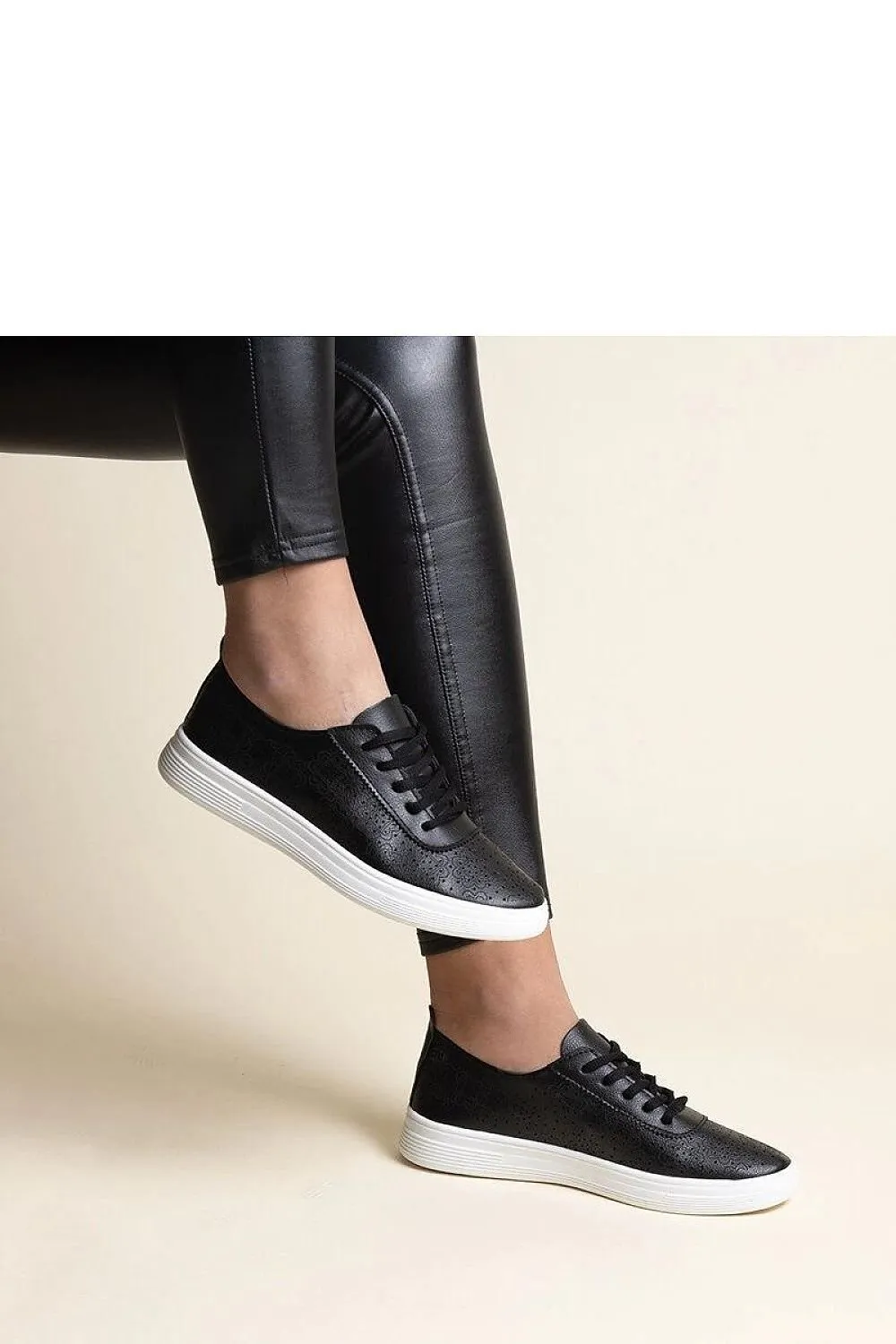 Sneakers model 207319 Solea