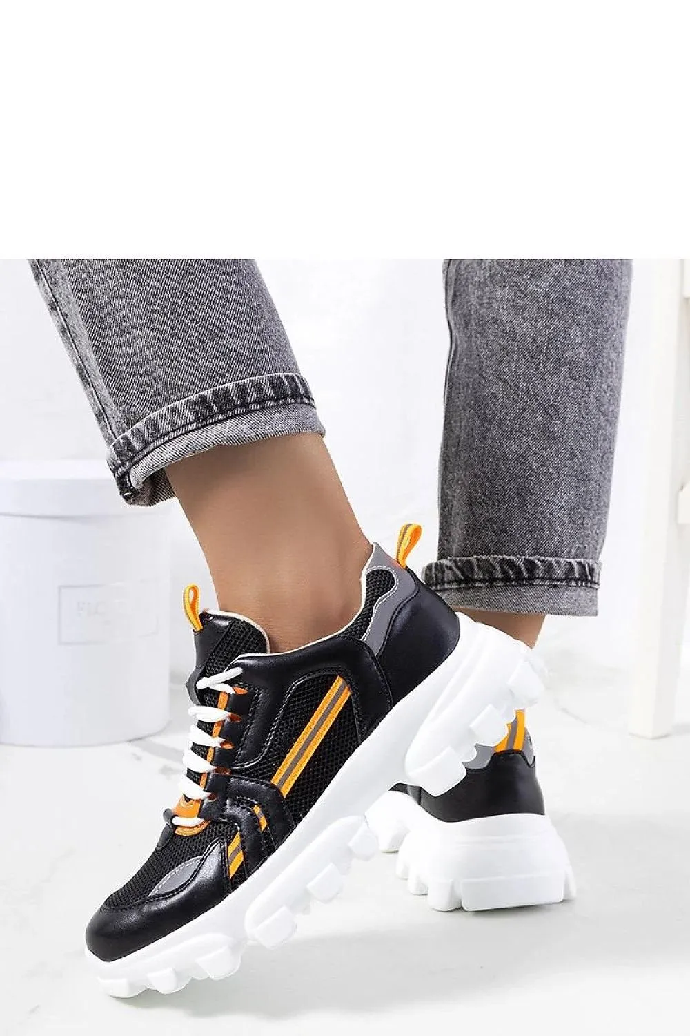 Sneakers model 208043 Solea