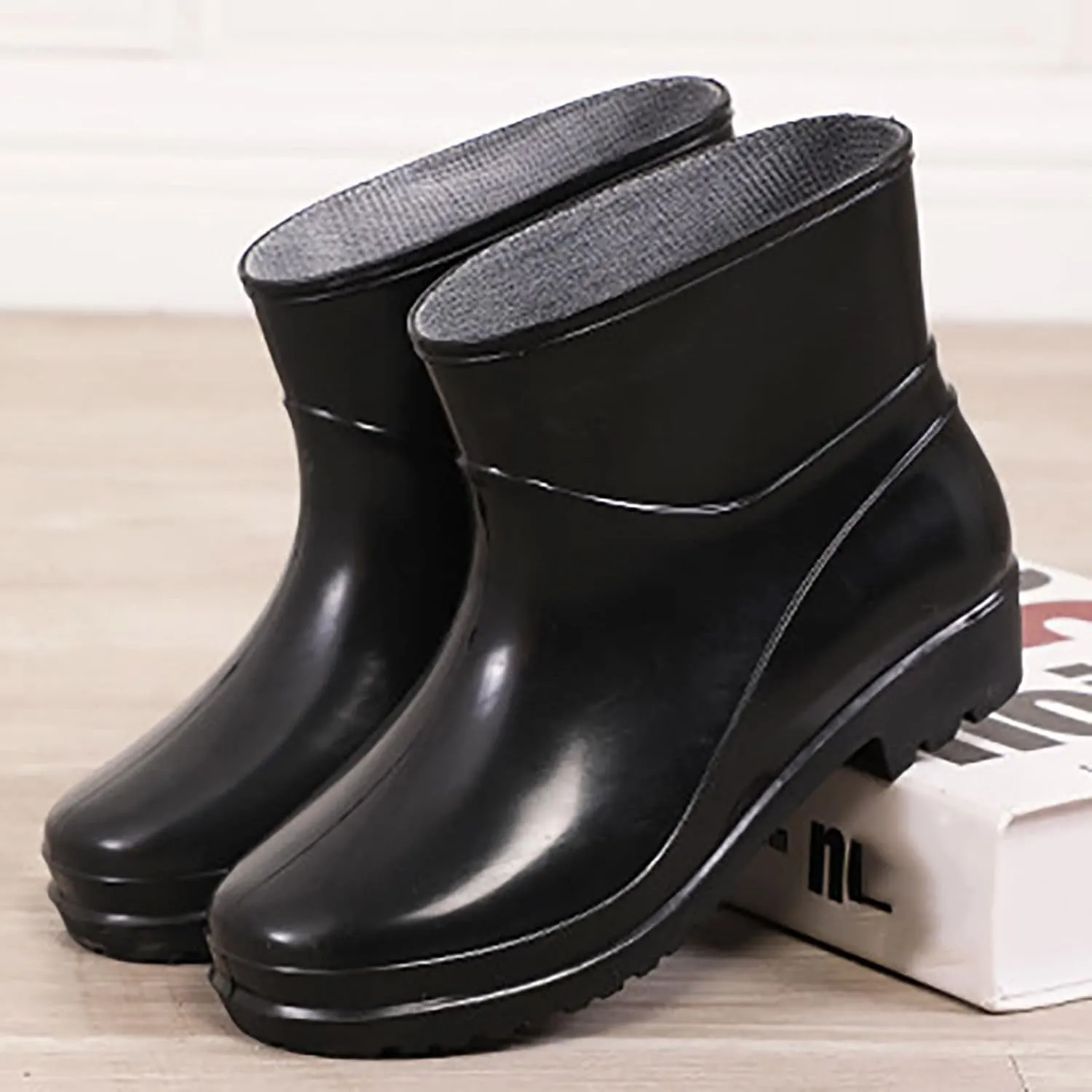 Womens Rain Boots Womens Rubber Boots for Boating Fishing Gardening Farming Anti-Slipping Slip-On Rain Shoes